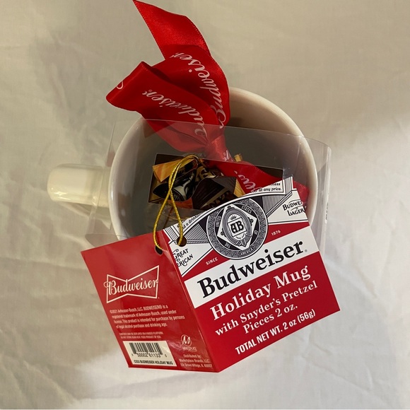 NEW IN BOX 2021 Budweiser Holiday Stein Mug With Clydesdale Horse Wreath - Picture 7 of 8